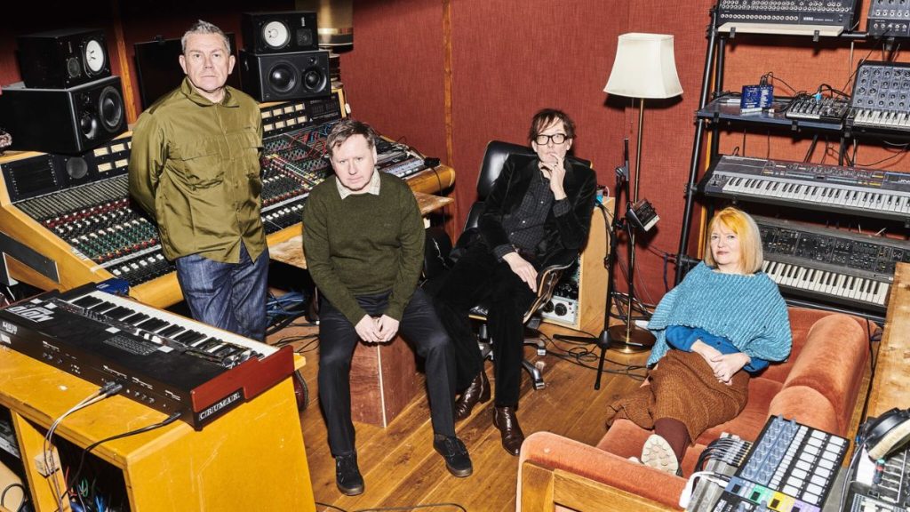 Pulp lanza “Got to Have Love” y anuncia gira tras 24 años Pulp regresa tras 24 años con “Got to Have Love” y anuncia su nuevo álbum More, disponible el 6 de junio. Conoce todos los detalles de su esperado regreso.