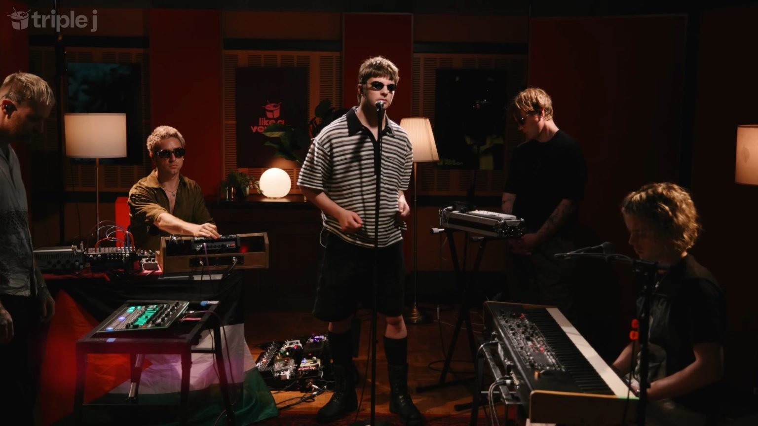 Fontaines D.C. versiona “Can You Feel My Heart” en Like A Version Fontaines D.C. versiona “Can You Feel My Heart” en Like A Version
