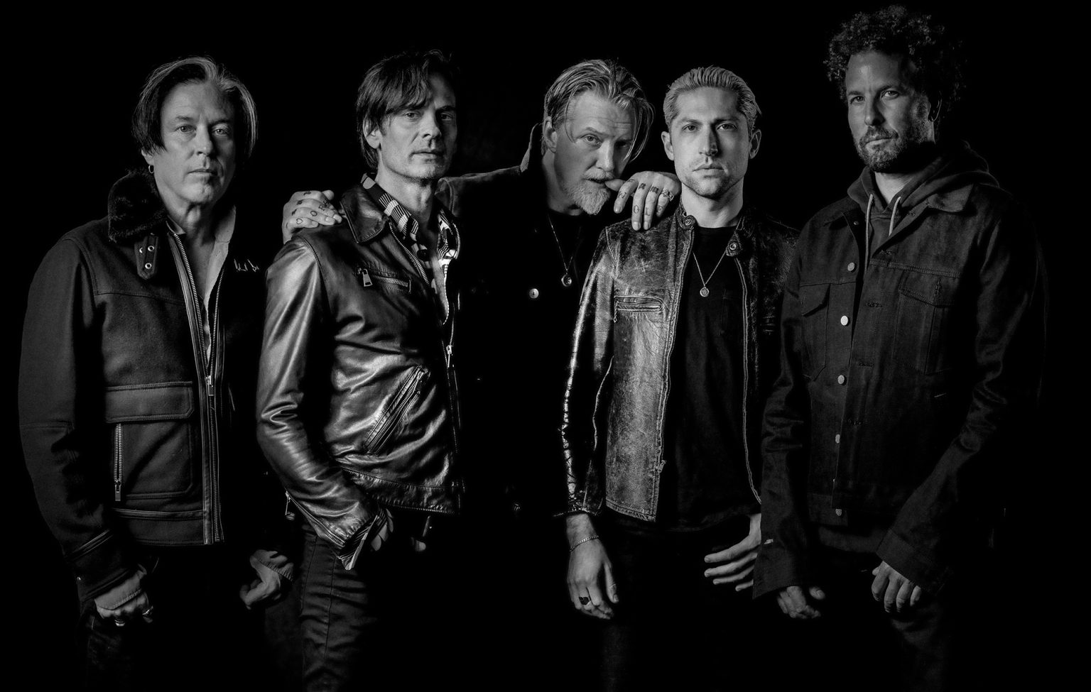 Queens of the Stone Age anuncia lanzamiento en vinilo de Alive in the Catacombs Indietheka-Queens-of-The-Stone-Age-Andreas-Neumann-1-1