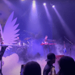 Magdalena Bay debuta su nueva balada synth-pop “Second Sleep” en Chicago, destacando emotividad y ritmos bailables. ¡Mira el video exclusivo aquí!