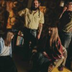 Dry Cleaning estrena “Cruise Ship Designer”, segundo sencillo del álbum “Secret Love” con video coreografiado. Disponible en enero de 2026.