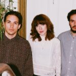Daughter lanza “Not Enough” para celebrar el décimo aniversario de “Not to Disappear”, una canción inédita grabada en 2015 y completada en 2023.