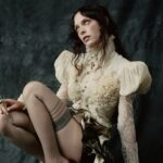 Holly Humberstone lanza su segundo álbum 'Cruel World'
