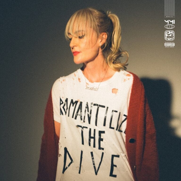 Metric – Romanticize the Dive