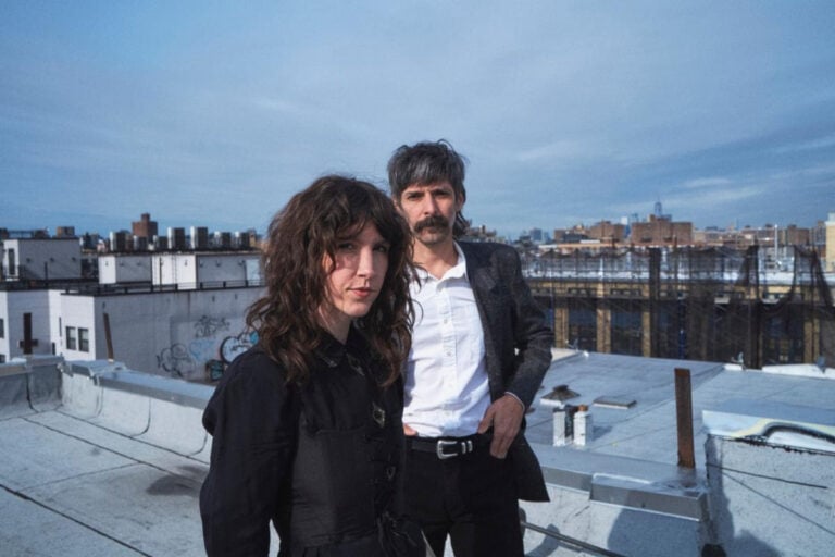 Widowspeak lanza el nuevo sencillo «No Driver»