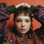 Lola Young comparte nuevo sencillo ‘From Down Here’