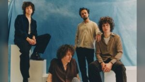 Mystery Jets — foto de prensa para Mystery Jets anuncian 'A Hole To See The Sky Through', su séptimo álbum