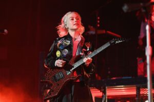 Phoebe Bridgers regresa al escenario tras tres anos con tres canciones nuevas