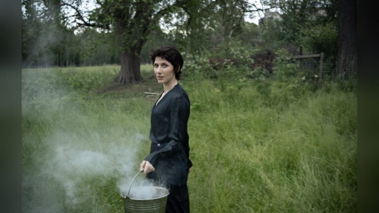 Aldous Harding presenta set en Best Kept Secret 2026