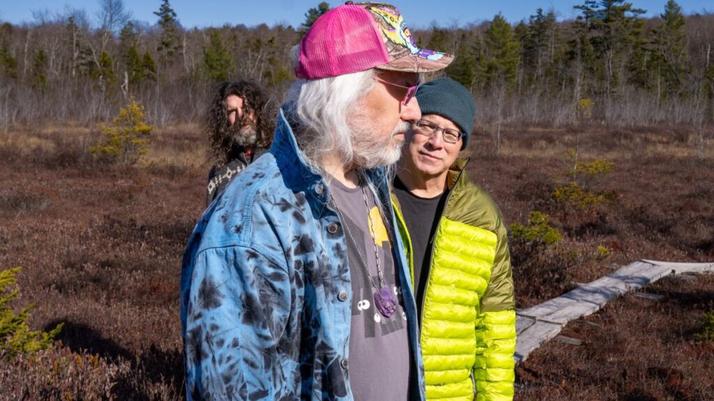 Dinosaur Jr. anunció su decimotercer álbum de estudio, ‘There Near’ Dinosaur Jr. — foto de prensa para Dinosaur Jr. anuncia 'There Near', su álbum #13 en Jagjaguwar
