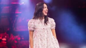 Olivia Rodrigo — foto de prensa para Olivia Rodrigo estrena 'The Cure' y versiona a CMAT en BBC Radio 1