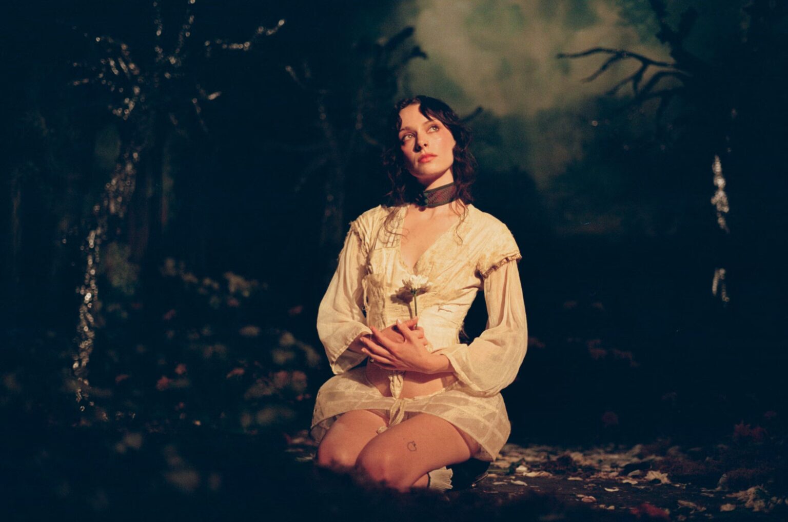 Holly Humberstone hace cover de ‘Fake Plastic Trees’ Holly Humberstone hace cover de ‘Fake Plastic Trees’