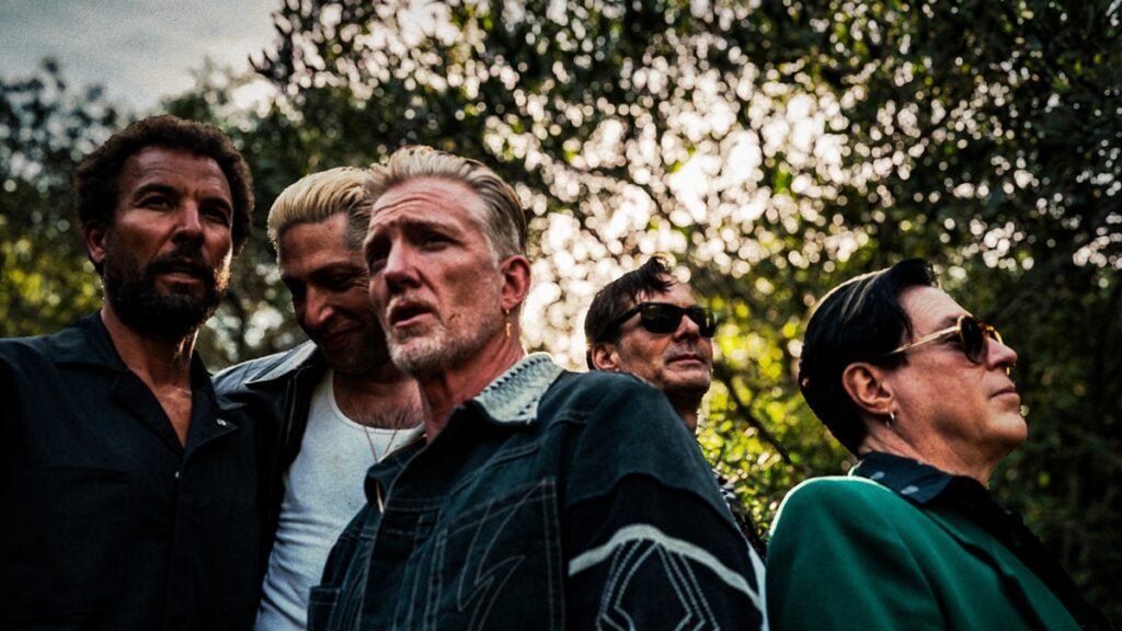 Queens of the Stone Age ha lanzado sencillo ‘Easy Street’ Queens of the Stone Age — foto de prensa para Queens of the Stone Age lanza 'Easy Street' tras Catacombs