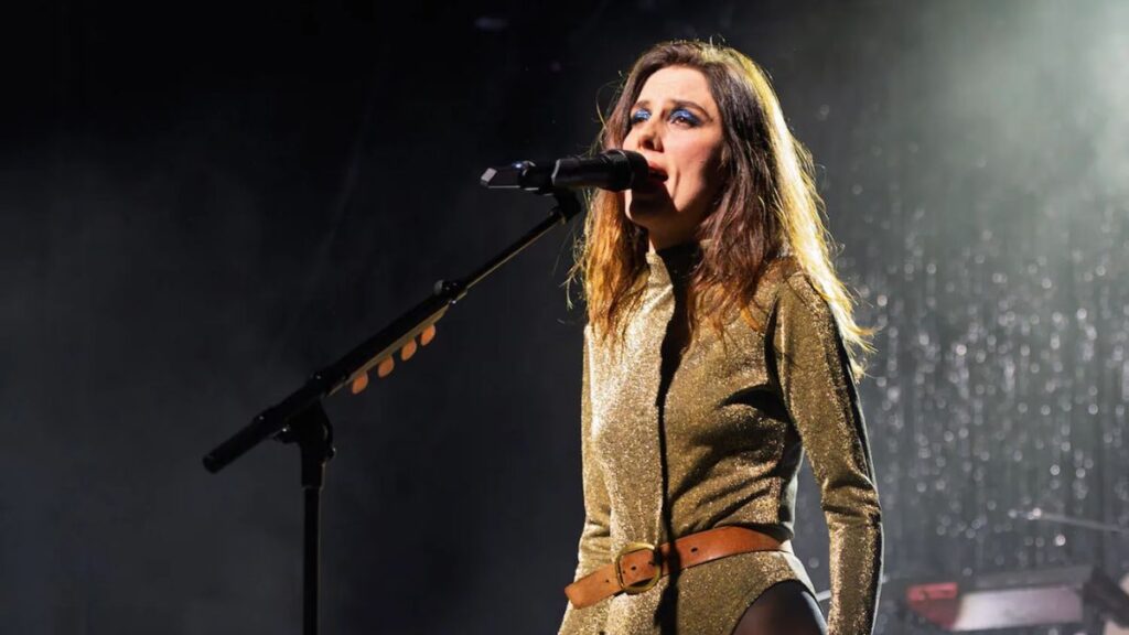Wolf Alice comparte B-Side ‘Hammond Song’