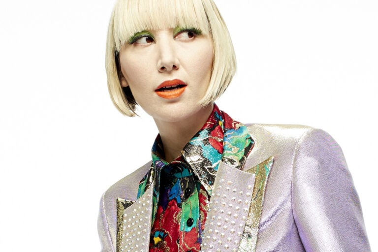 The Avalanches y Karen O lanzan ‘Blue Shadows’