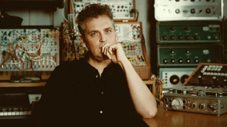 James Ellis Ford publica ‘Lost In Another World’