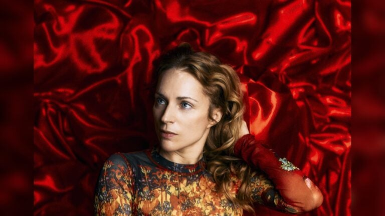 Agnes Obel anuncia ‘The Meaning of Flowers’