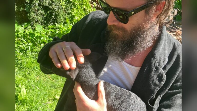 Father John Misty comparte ‘The X-panded Universe’