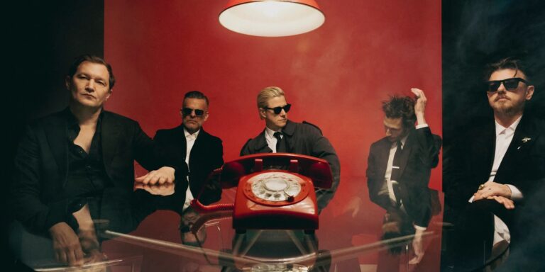 Interpol anuncia tres fechas en México en 2027, con Queens of the Stone Age en CDMX