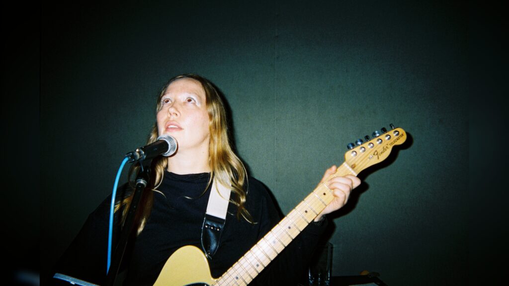 Julia Jacklin comparte ‘If I Had The Hand Of God’