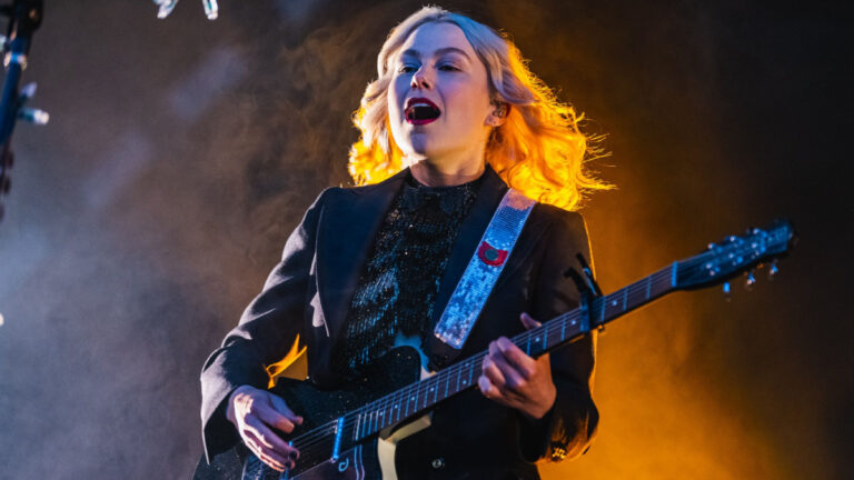 Phoebe Bridgers lanza ‘On Video’ para el filme ‘Primetime’