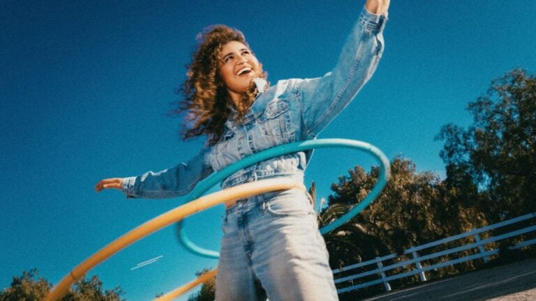 Remi Wolf comparte ‘I Won’t Cry’, balada de ‘Mud’