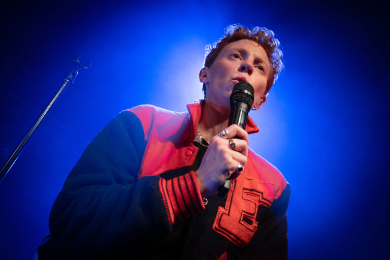 La Roux anuncia show en el Pabellón Oeste CDMX