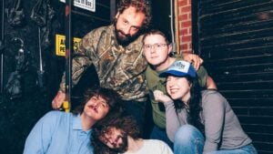 Wednesday — foto de prensa para Wednesday anuncia edición deluxe de 'Bleeds'