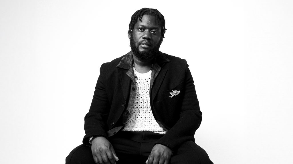 Michael Kiwanuka adelanta ‘FUDGE’ con ‘Summer Clothes’
