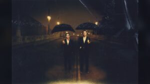 Dead Man's Bones — foto de prensa para Dead Man's Bones comparte 'Lost in the Night'