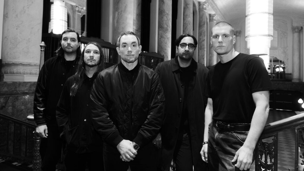 Deafheaven lanza el EP ‘At Work in the Fields of the Bomb’