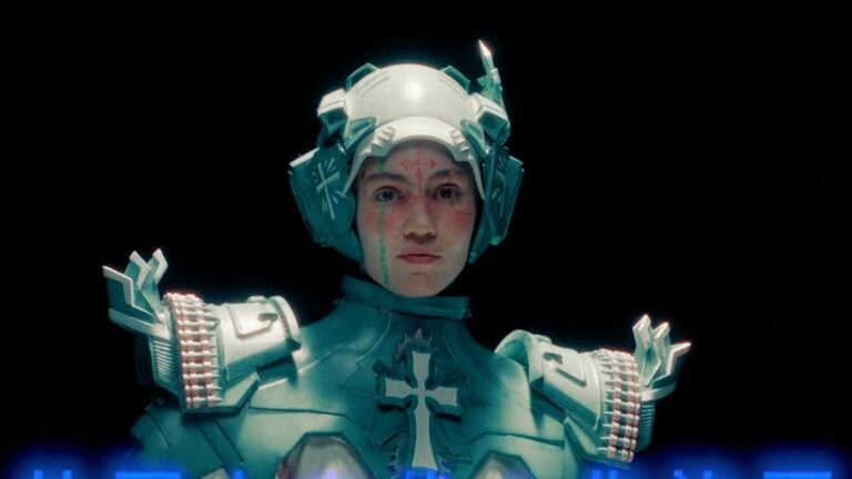 Grimes anuncia ‘PSYOPERA’ y comparte ‘ACCELERANDO’