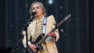Phoebe Bridgers — foto de prensa para Phoebe Bridgers encabezará All Points East 2027