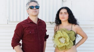 Silvana Estrada — foto de prensa para Silvana Estrada suma 'Todo Baila' con M. Ward a su álbum