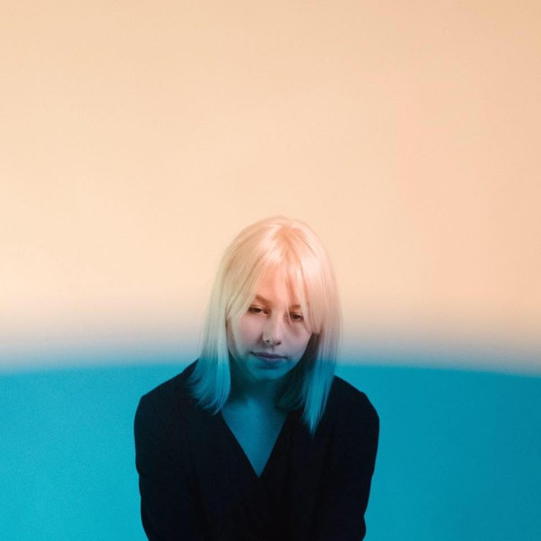 Phoebe Bridgers canta ‘Lua’ con Bright Eyes